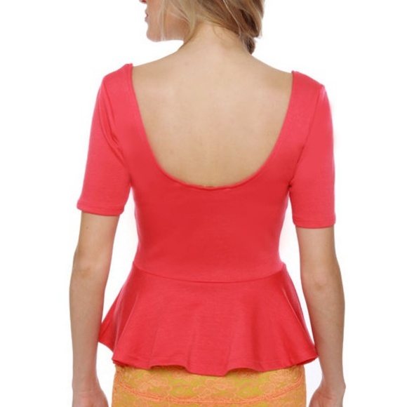 🌺 Eyelash Couture Coral Scoop Peplum Flair Top - Picture 3 of 8
